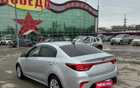 KIA Rio IV, 2017 год, 930 000 рублей, 2 фотография