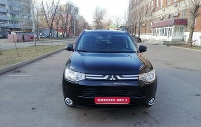 Mitsubishi Outlander III рестайлинг 3, 2013 год, 1 560 000 рублей, 1 фотография