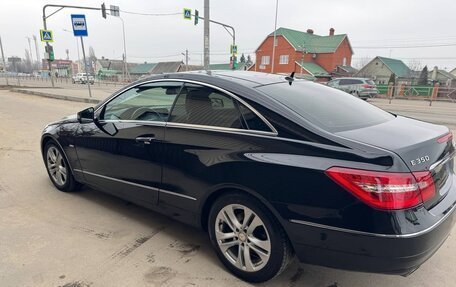 Mercedes-Benz E-Класс, 2010 год, 1 900 000 рублей, 5 фотография