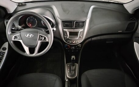 Hyundai Solaris II рестайлинг, 2016 год, 1 229 000 рублей, 12 фотография