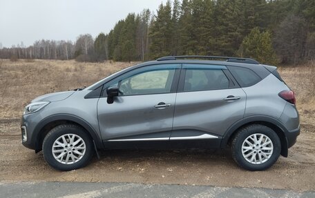 Renault Kaptur I рестайлинг, 2016 год, 1 600 000 рублей, 2 фотография