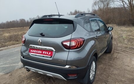 Renault Kaptur I рестайлинг, 2016 год, 1 600 000 рублей, 4 фотография