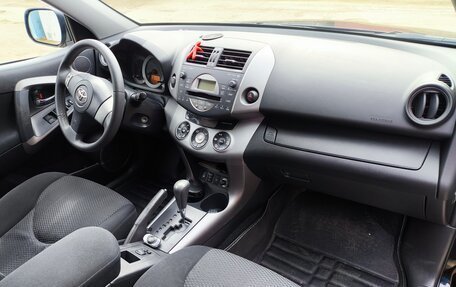 Toyota RAV4, 2006 год, 1 200 000 рублей, 2 фотография