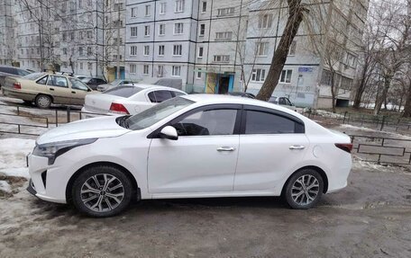 KIA Rio IV, 2021 год, 1 725 000 рублей, 18 фотография