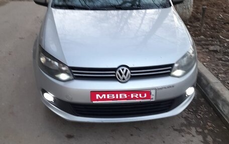 Volkswagen Polo VI (EU Market), 2012 год, 690 000 рублей, 1 фотография