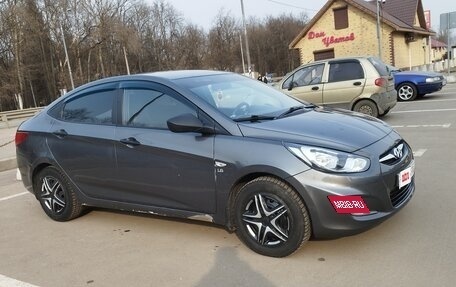 Hyundai Solaris II рестайлинг, 2011 год, 480 000 рублей, 3 фотография