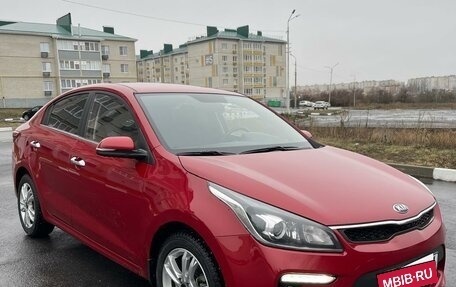 KIA Rio IV, 2019 год, 1 450 000 рублей, 2 фотография