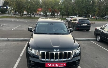 Jeep Grand Cherokee, 2012 год, 1 850 000 рублей, 2 фотография