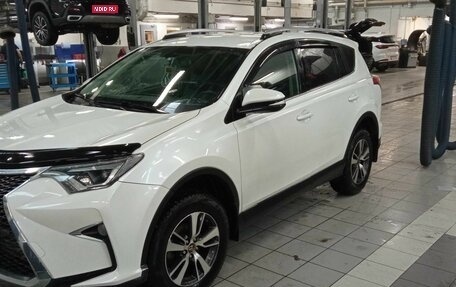 Toyota RAV4, 2018 год, 3 140 000 рублей, 1 фотография