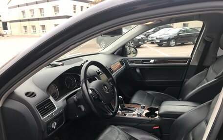 Volkswagen Touareg III, 2010 год, 1 700 000 рублей, 8 фотография