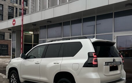 Toyota Land Cruiser Prado 150 рестайлинг 2, 2019 год, 5 550 000 рублей, 3 фотография