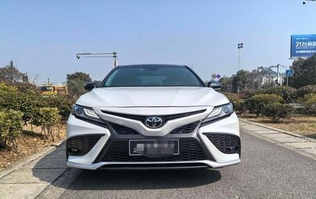 Toyota Camry, 2021 год, 2 520 000 рублей, 1 фотография