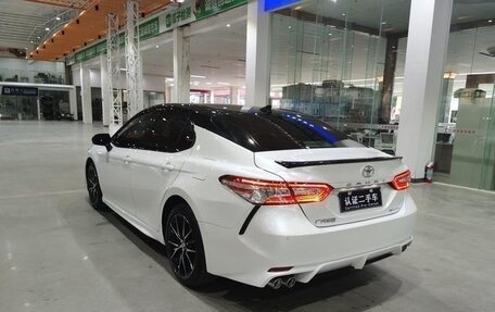 Toyota Camry, 2021 год, 2 360 000 рублей, 7 фотография