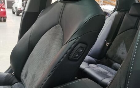 Toyota Camry, 2021 год, 2 360 000 рублей, 15 фотография