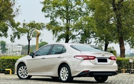 Toyota Camry, 2020 год, 2 360 000 рублей, 6 фотография