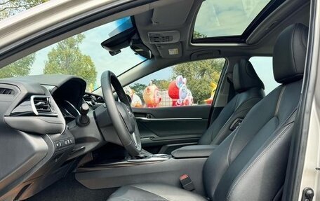 Toyota Camry, 2020 год, 2 360 000 рублей, 11 фотография