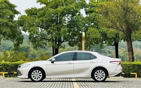 Toyota Camry, 2020 год, 2 360 000 рублей, 7 фотография