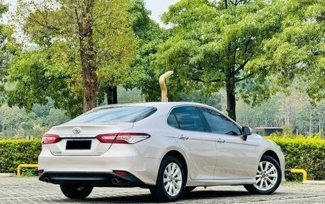 Toyota Camry, 2020 год, 2 360 000 рублей, 8 фотография