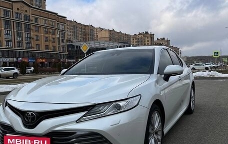 Toyota Camry, 2020 год, 3 600 000 рублей, 7 фотография