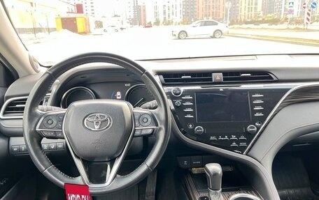 Toyota Camry, 2020 год, 3 600 000 рублей, 11 фотография