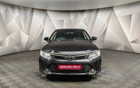 Toyota Camry, 2017 год, 2 445 000 рублей, 7 фотография