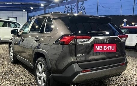 Toyota RAV4, 2021 год, 2 899 000 рублей, 3 фотография