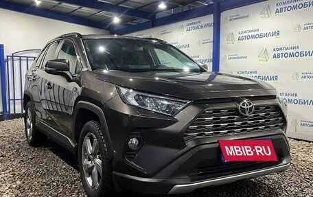 Toyota RAV4, 2021 год, 2 899 000 рублей, 7 фотография