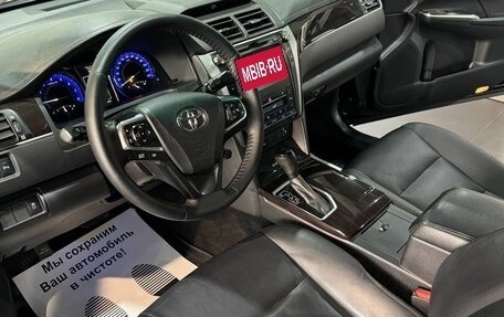 Toyota Camry, 2017 год, 2 635 000 рублей, 7 фотография