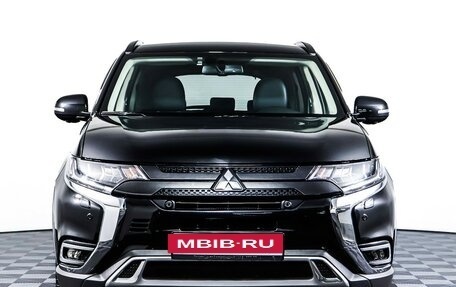 Mitsubishi Outlander III рестайлинг 3, 2022 год, 3 499 000 рублей, 2 фотография