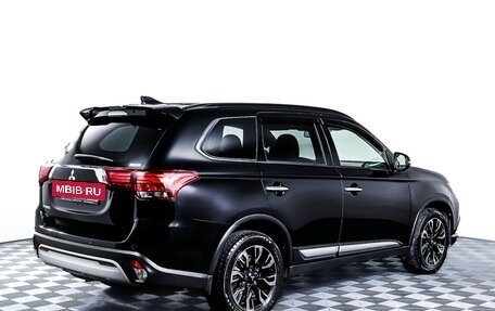 Mitsubishi Outlander III рестайлинг 3, 2022 год, 3 499 000 рублей, 5 фотография