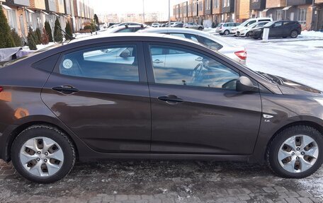 Hyundai Solaris II рестайлинг, 2015 год, 970 000 рублей, 3 фотография