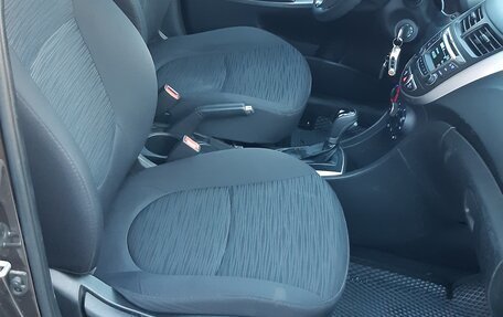 Hyundai Solaris II рестайлинг, 2015 год, 970 000 рублей, 16 фотография