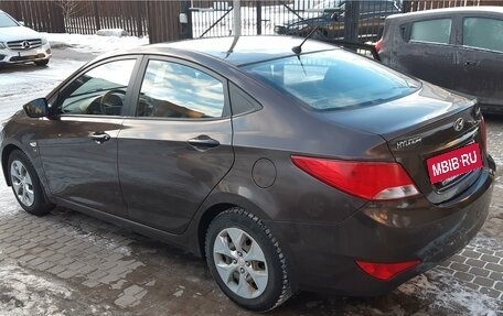 Hyundai Solaris II рестайлинг, 2015 год, 970 000 рублей, 4 фотография