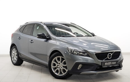 Volvo V40 Cross Country I, 2016 год, 1 695 000 рублей, 3 фотография