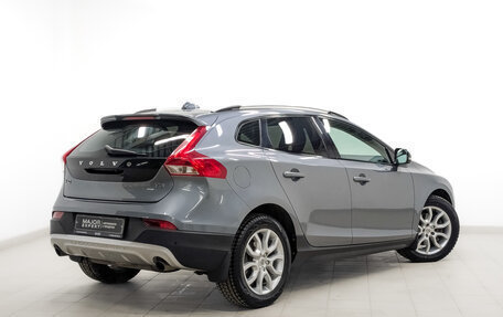 Volvo V40 Cross Country I, 2016 год, 1 695 000 рублей, 5 фотография