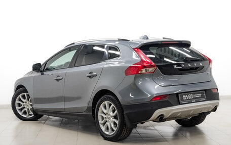 Volvo V40 Cross Country I, 2016 год, 1 695 000 рублей, 7 фотография