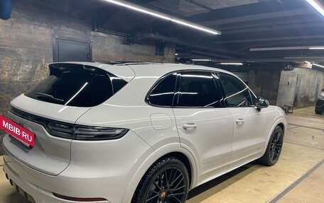 Porsche Cayenne III, 2022 год, 17 700 000 рублей, 3 фотография