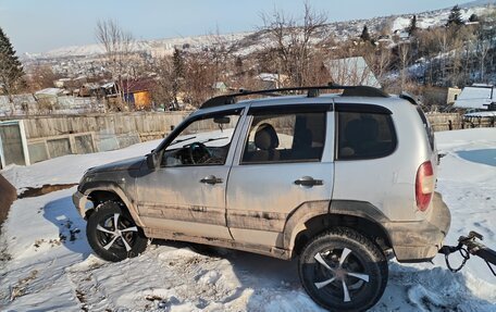 Chevrolet Niva I рестайлинг, 2005 год, 360 000 рублей, 1 фотография