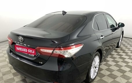 Toyota Camry, 2020 год, 2 750 000 рублей, 5 фотография