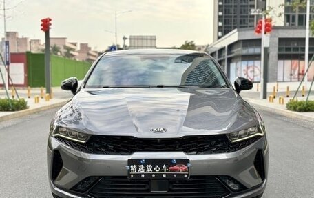 KIA K5, 2021 год, 1 650 000 рублей, 2 фотография