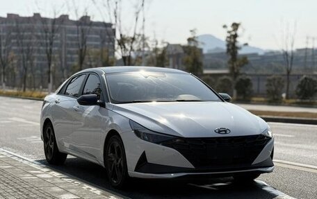 Hyundai Elantra, 2022 год, 1 030 000 рублей, 3 фотография