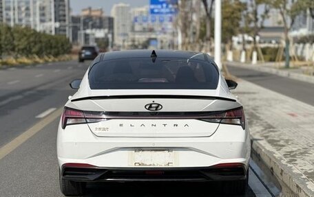 Hyundai Elantra, 2022 год, 1 030 000 рублей, 5 фотография