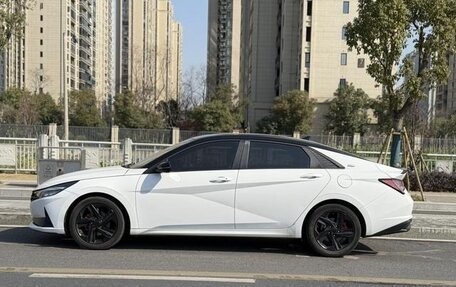 Hyundai Elantra, 2022 год, 1 030 000 рублей, 8 фотография