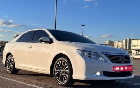 Toyota Camry, 2012 год, 1 740 000 рублей, 5 фотография