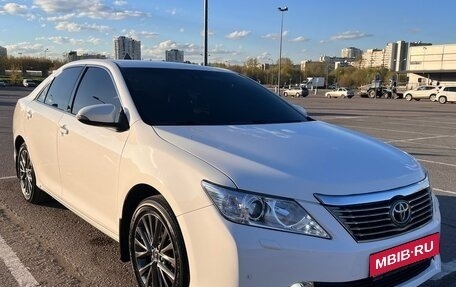 Toyota Camry, 2012 год, 1 740 000 рублей, 12 фотография