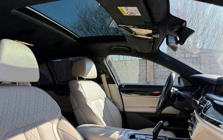 BMW 7 серия, 2018 год, 4 450 000 рублей, 13 фотография