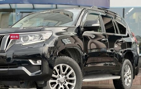 Toyota Land Cruiser Prado 150 рестайлинг 2, 2017 год, 4 590 000 рублей, 6 фотография