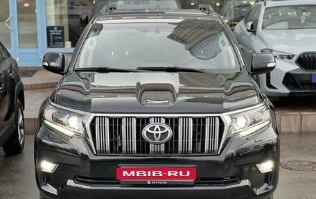 Toyota Land Cruiser Prado 150 рестайлинг 2, 2017 год, 4 590 000 рублей, 4 фотография