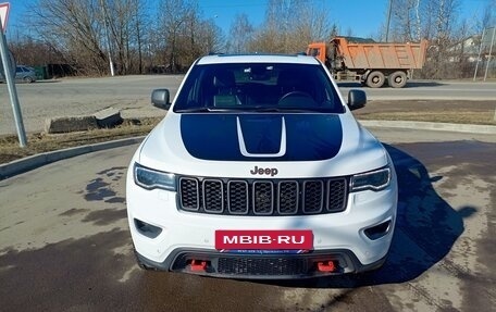 Jeep Grand Cherokee, 2017 год, 4 450 000 рублей, 9 фотография