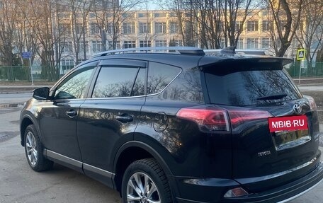 Toyota RAV4, 2016 год, 2 400 000 рублей, 5 фотография